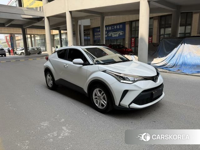Toyota C-HR 2023 Белый из Китая, фото 5