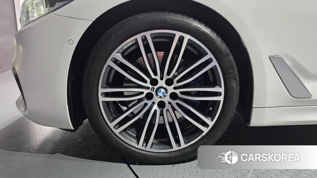 BMW 5 Series (G30) id 4520108 из Кореи 27