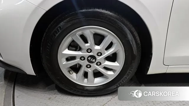 Kia Come New K3 id 3578643 из Кореи 15