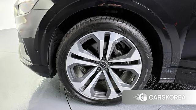 Audi Q8 (4M) id 4266711 из Кореи 30