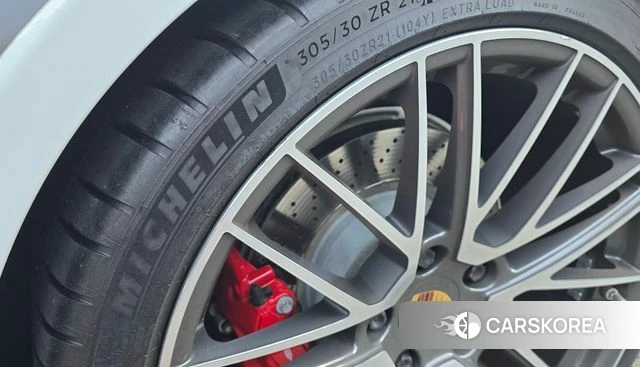 Porsche 911(992) id 4577979 из Кореи 10