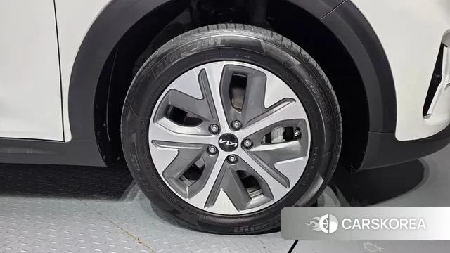 Kia Niro Plus id 3777046 из Кореи 15