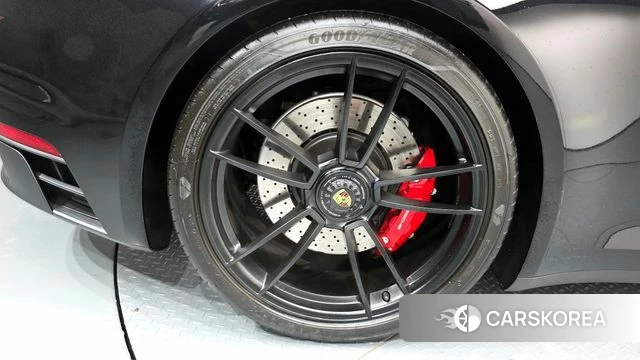 Porsche 911(992) id 3792881 из Кореи 15