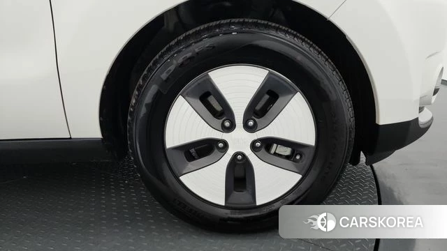 Kia Soul EV id 3845650 из Кореи 15