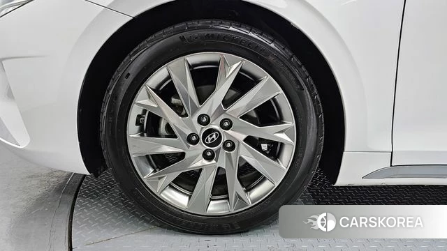 Hyundai The New Grandeur IG Hybrid id 4344930 из Кореи 15