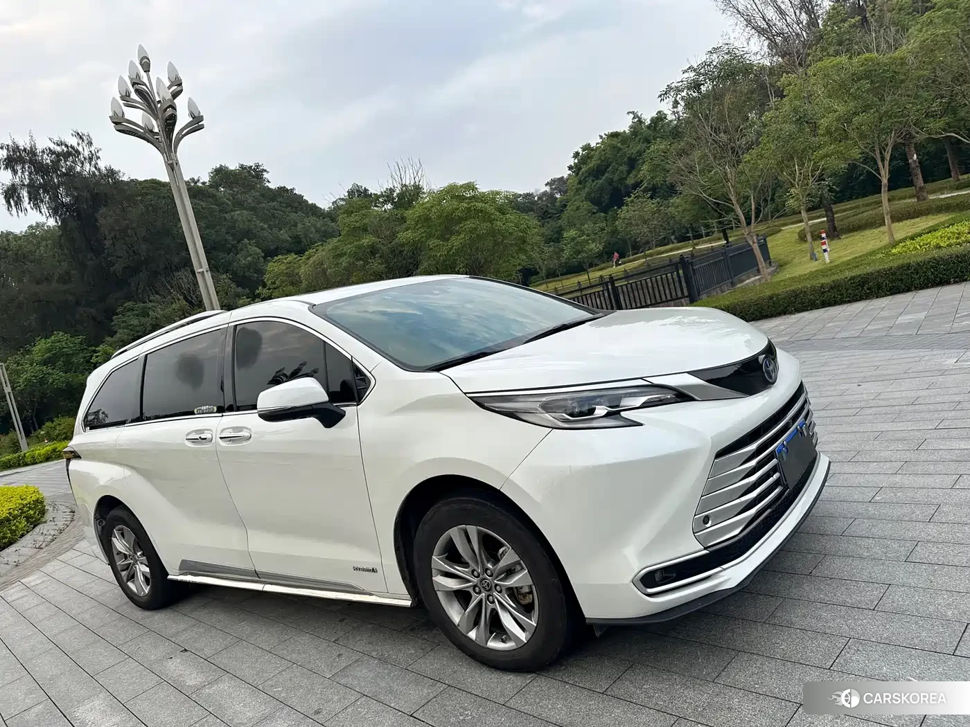 Toyota Sienna id 4514324 из Китая 27