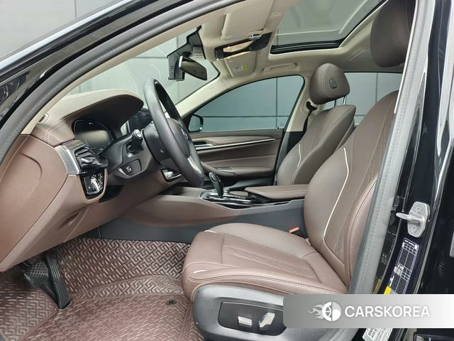 BMW 5 series PHEV id 3890856 из Китая 5