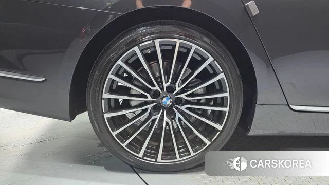 BMW 7 Series (G11) id 4746361 из Кореи 32