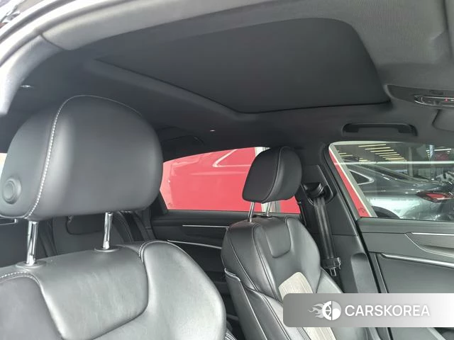 Audi A6L id 4348308 из Китая 19