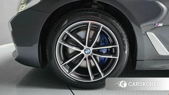 BMW 5 Series (G30) id 4323082 из Кореи 28