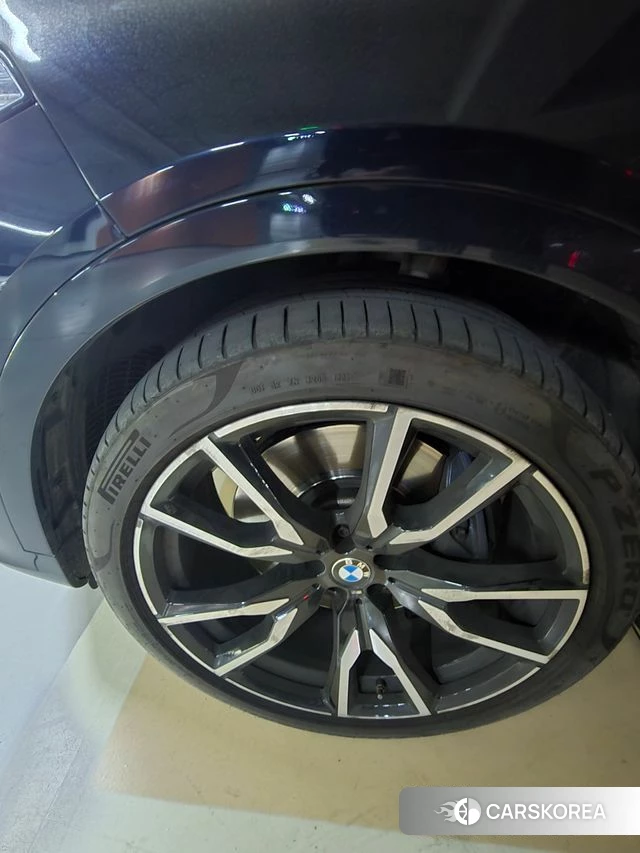 BMW X7 (G07) 2022 Черный из Кореи, фото 5