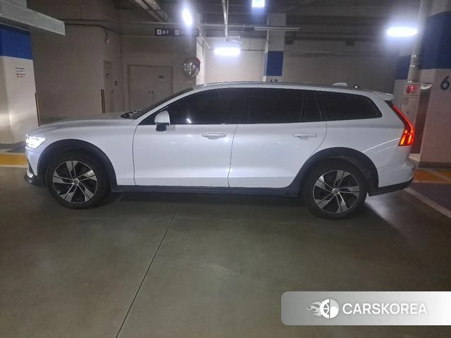 Volvo V60 Cross-Country 2nd Generation id 4324141 из Кореи 15
