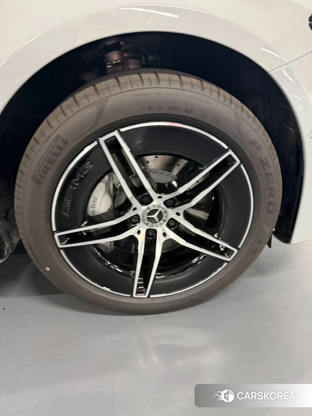 Mercedes-Benz E-Class W214 2026 Серебристо-серый из Кореи, фото 5