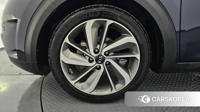 Kia Niro id 4331795 из Кореи 27
