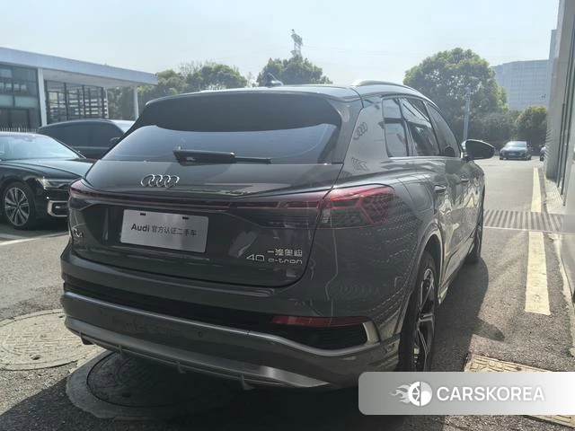 Audi Q4 e-tron 2023 Темно-серый из Китая, фото 6