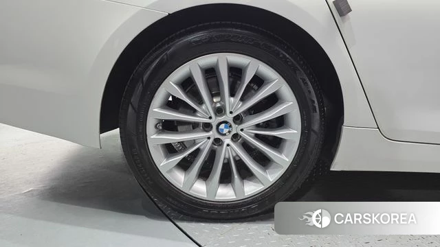 BMW 5 Series (G30) id 4536680 из Кореи 29
