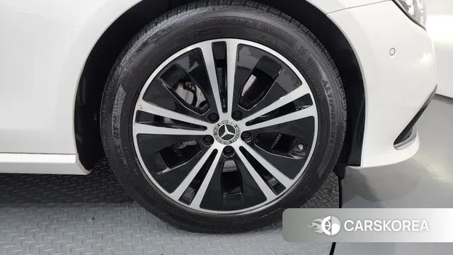 Mercedes-Benz E-Class W213 id 3741220 из Кореи 15