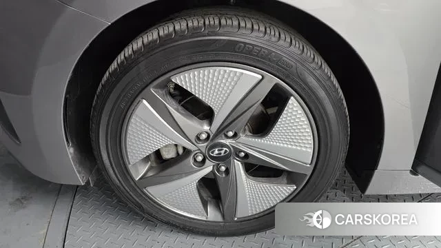 Hyundai The New Ionic Hybrid id 3698096 из Кореи 15