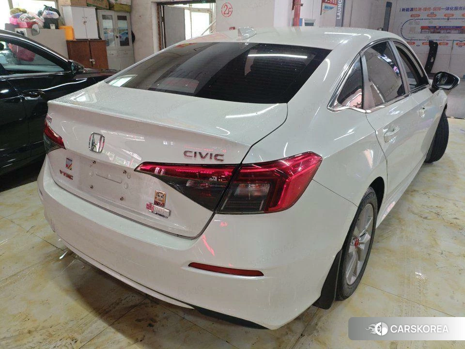 Honda Civic id 4513611 из Китая 11
