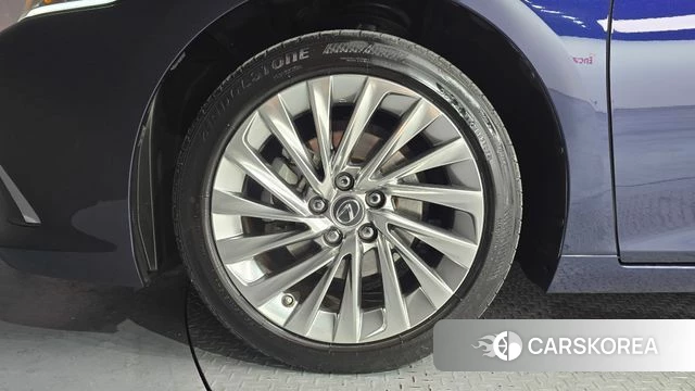 Lexus ES300h 7th generation id 3871340 из Кореи 15