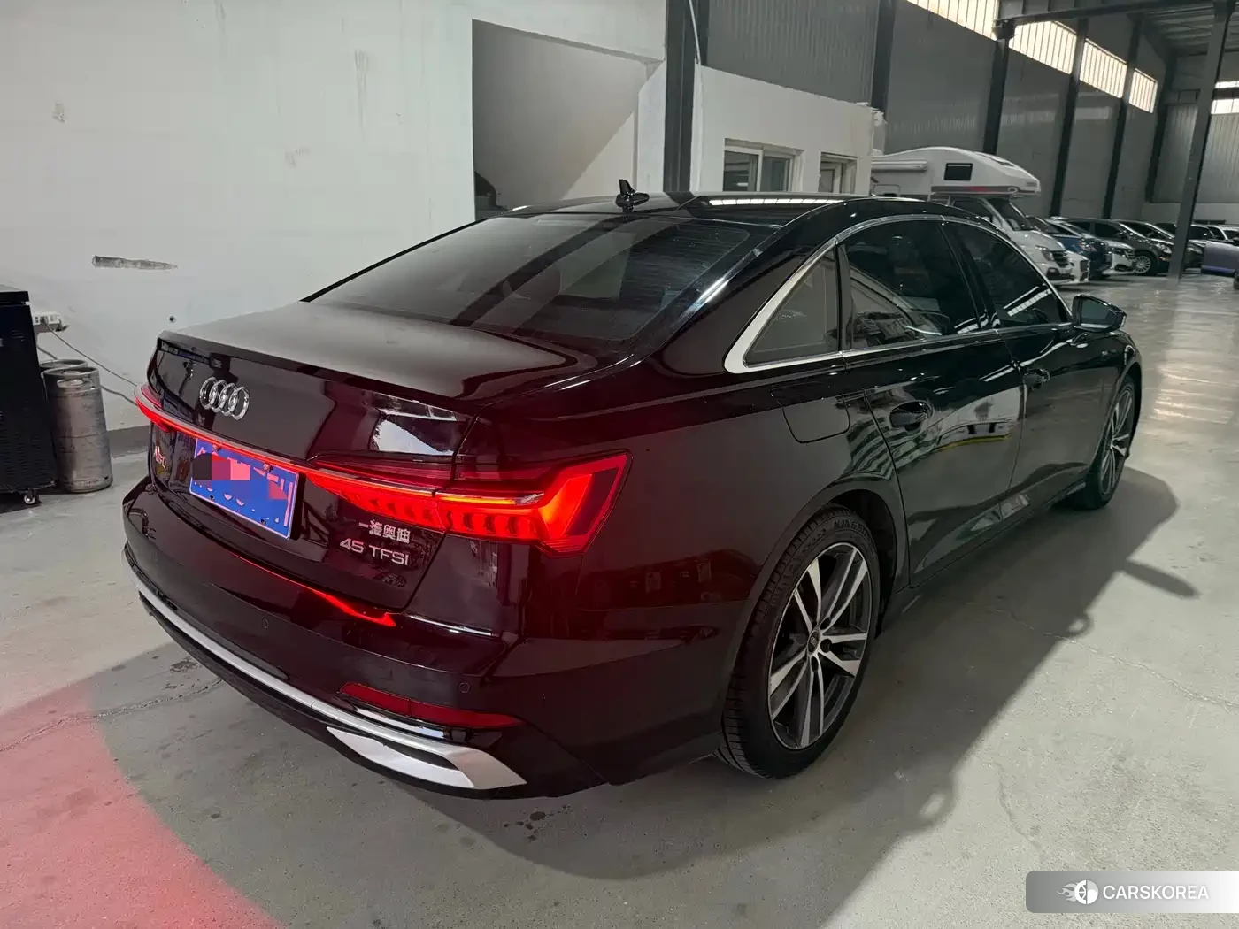 Audi A6L 2022 Черный из Китая, фото 5