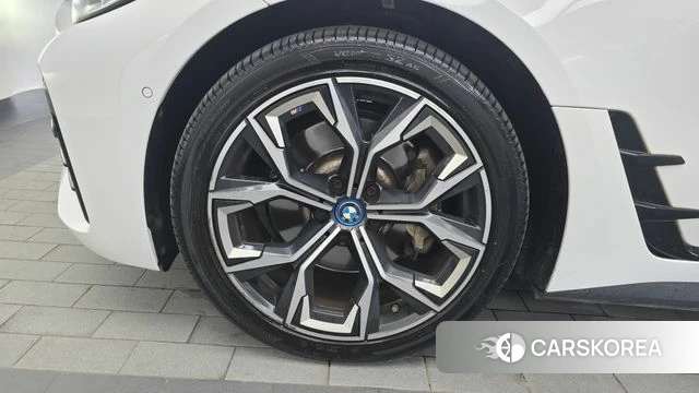 BMW i4 id 4707277 из Кореи 28