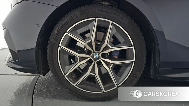 BMW 5 Series (G60) id 4623017 из Кореи 36