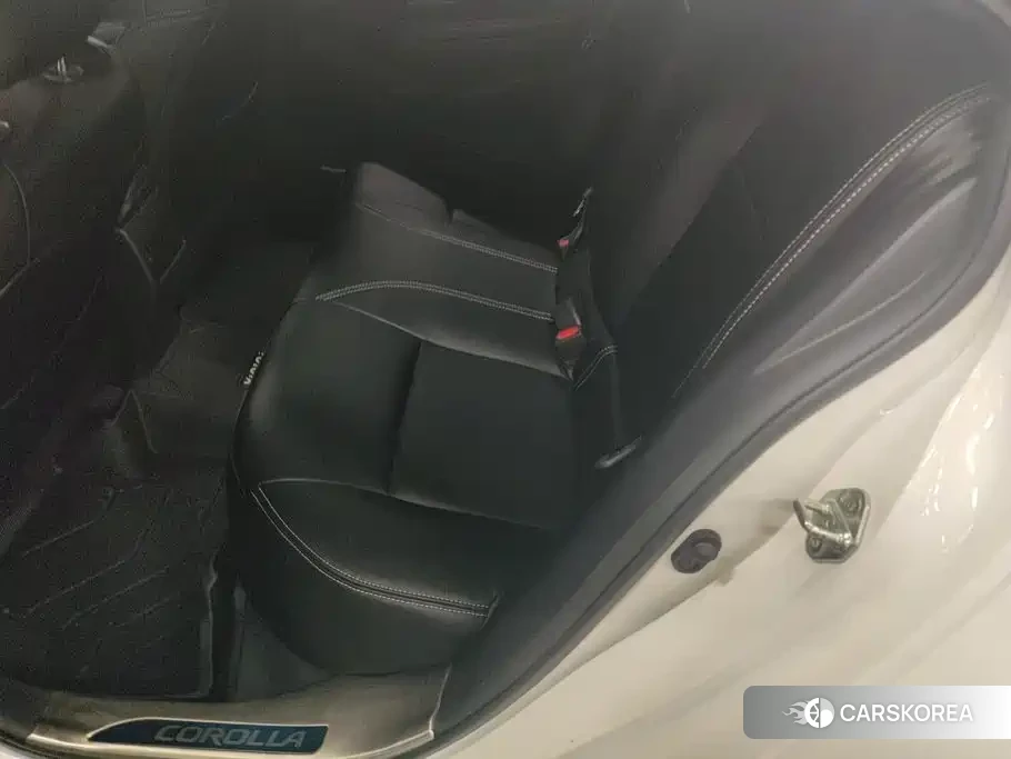 Toyota Corolla id 4669406 из Китая 11