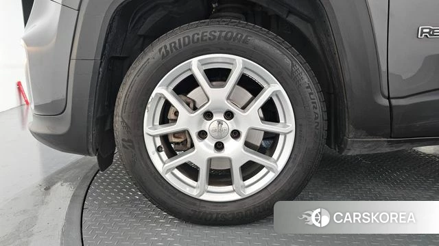Jeep Renegade id 4593237 из Кореи 15