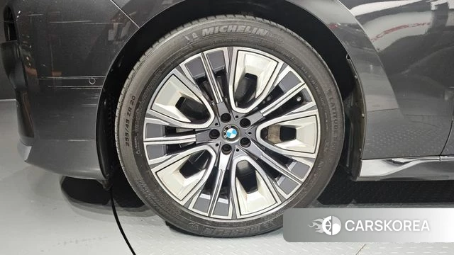 BMW 7 Series (G70) id 4916897 из Кореи 33