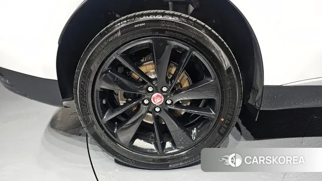 Jaguar F-PACE id 3759174 из Кореи 15