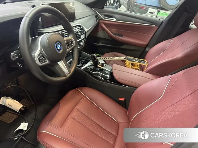 BMW 5 series PHEV id 4314119 из Китая 13