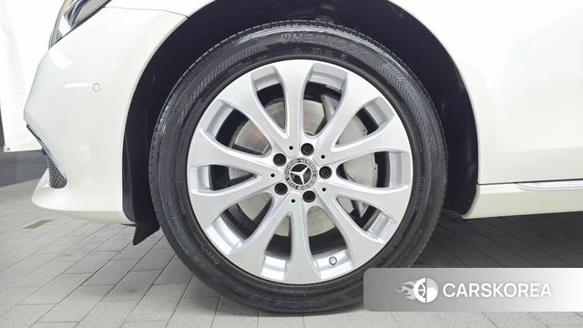 Mercedes-Benz E-Class W213 id 4285177 из Кореи 27