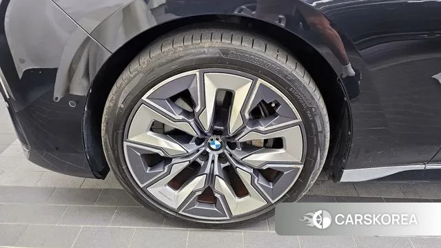 BMW i7 (G70) id 3022277 из Кореи 15