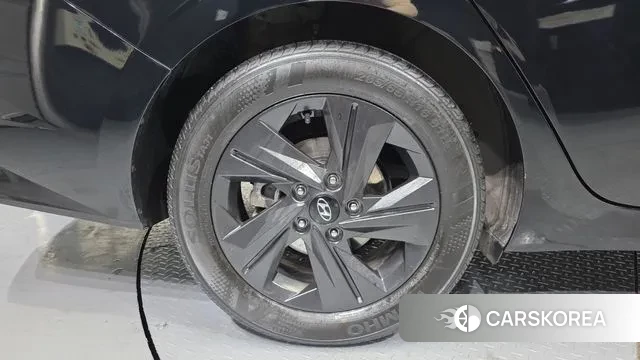 Hyundai Avante Hybrid (CN7) id 3702884 из Кореи 15