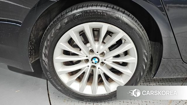 BMW 5 Series (G30) id 4864632 из Кореи 15