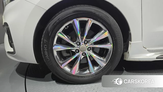 Kia The New Carnival id 4350981 из Кореи 26