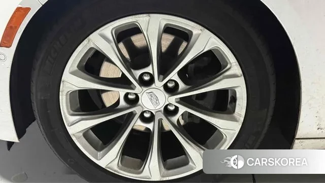 Cadillac CT5 id 3476686 из Кореи 13