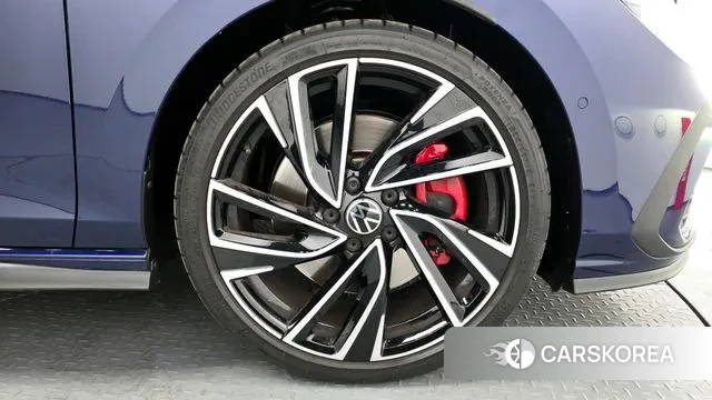 Volkswagen Golf 8th Generation id 3763563 из Кореи 15