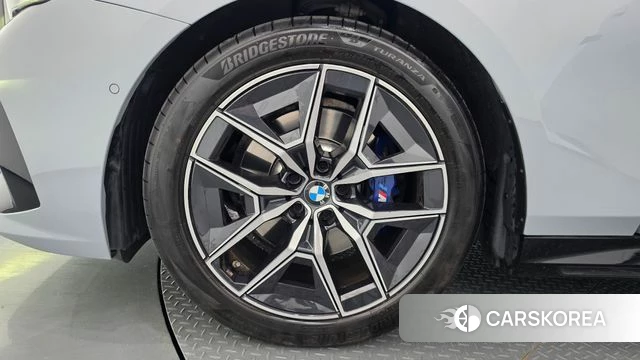BMW 5 Series (G60) id 4757156 из Кореи 29