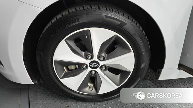 Hyundai Ionic Electric id 3900035 из Кореи 15