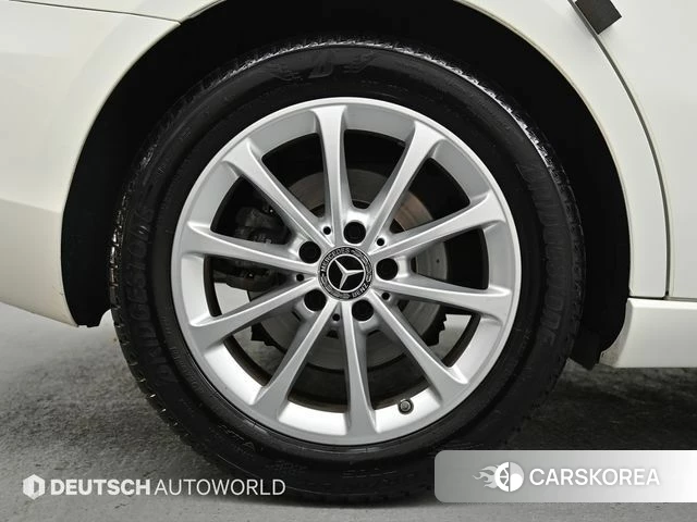Mercedes-Benz A-Class W177 id 4637298 из Кореи 15