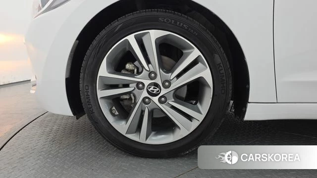 Hyundai Avante AD id 4363482 из Кореи 26