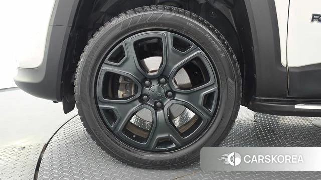 Jeep Renegade id 4389601 из Кореи 30