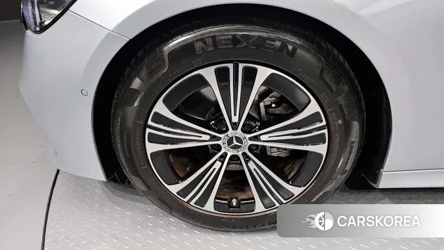 Mercedes-Benz E-Class W214 id 3590569 из Кореи 15