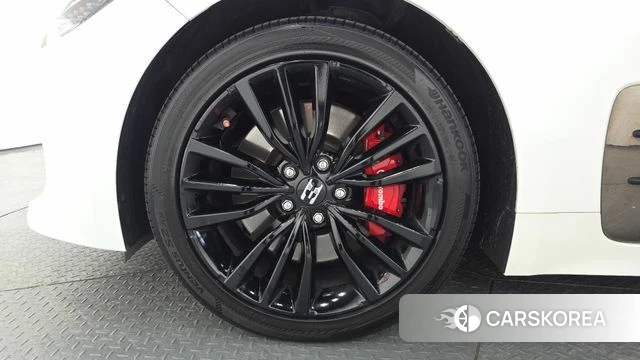 Kia Stinger id 3924415 из Кореи 15