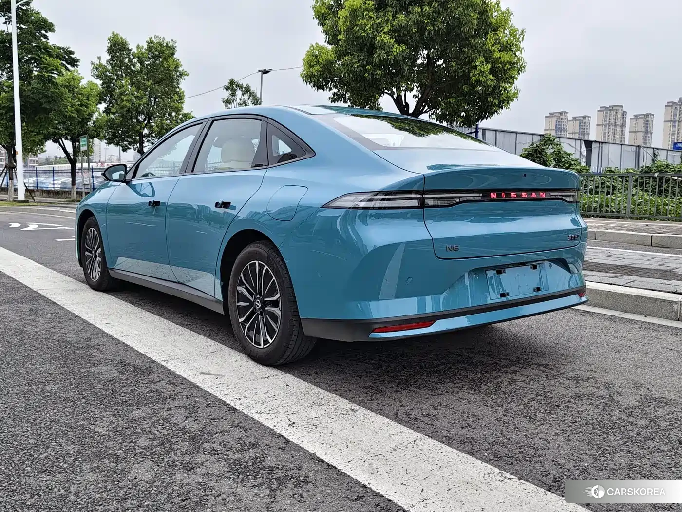 Nissan N6 id 4538965 из Китая 13