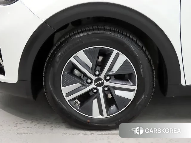 Kia The New Niro id 3611338 из Кореи 15