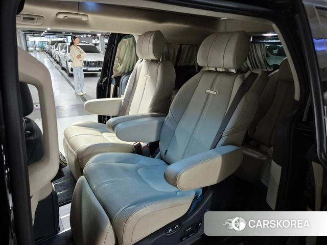 Kia Carnival 4th generation 2022 Черный из Кореи, фото 5