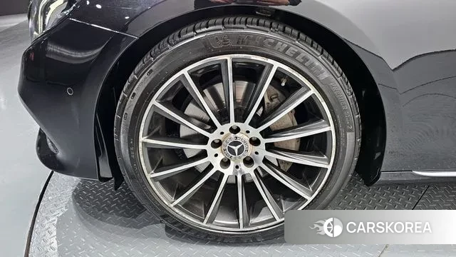 Mercedes-Benz E-Class W213 id 3742594 из Кореи 15